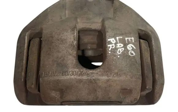 BMW 5 E60 E61 Front brake caliper 6030324