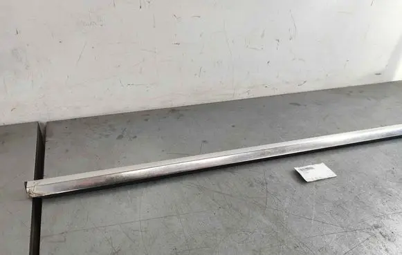 Jaguar XE Front door glass trim molding T2H1074