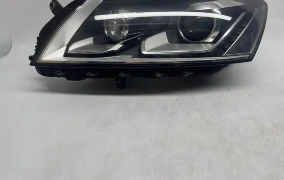 Volkswagen PASSAT B7 Headlight/headlamp 3AB941751