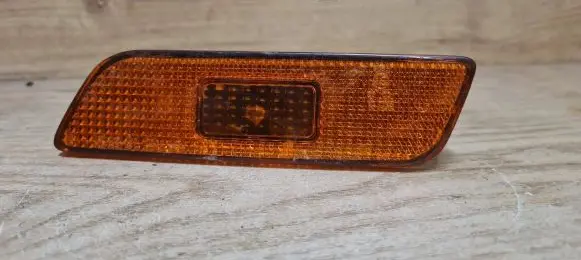 Volvo S80 Front fender indicator light 125130B