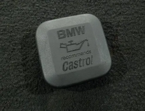 BMW X5 E53 Oil filler cap 7509328