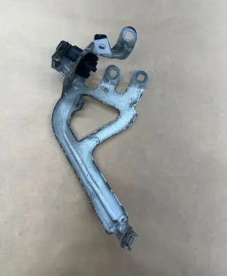 BMW 5 F10 F11 Other engine bay part 107020