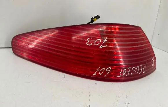 Peugeot 607 Rear/tail lights 2543