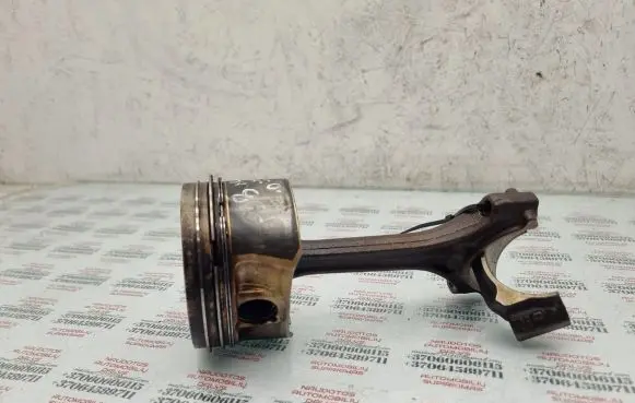 Audi A3 S3 8P Piston with connecting rod 06DD
