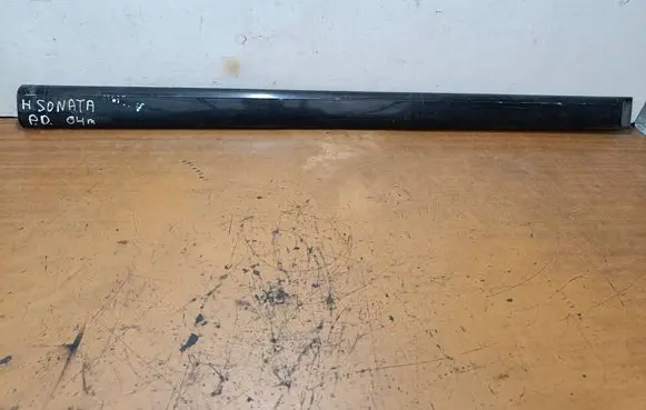 Hyundai Sonata Front door trim (molding) 877223D010