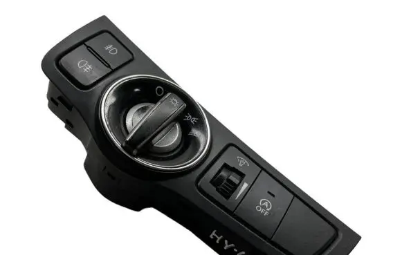 Hyundai i40 Light switch 933003Z150 2011113