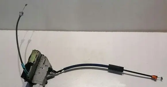 Citroen C6 Rear door lock 9681336580