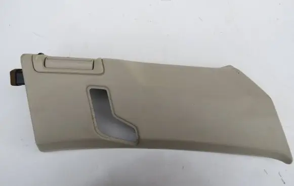 Volvo XC90 (C) pillar trim