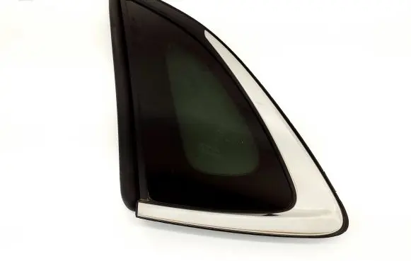 Mazda CX-30 Rear side window E9KQS01