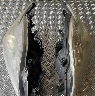 Toyota Prius (XW30) Headlights/headlamps set PRIUSXW30 SUDU8867189