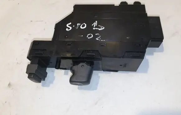 Volvo S80 Electric window control switch 8682950 MP122300093