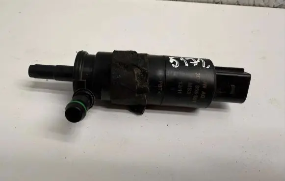 Audi A6 C7 Headlight washer pump 3B7955681 1211