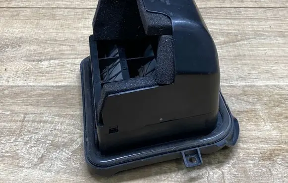 Audi Q5 SQ5 Quarter panel pressure vent 8K0819161C