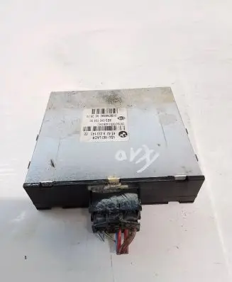 BMW 5 F10 F11 Current control relay 9233143 8ES01013400 0135768583