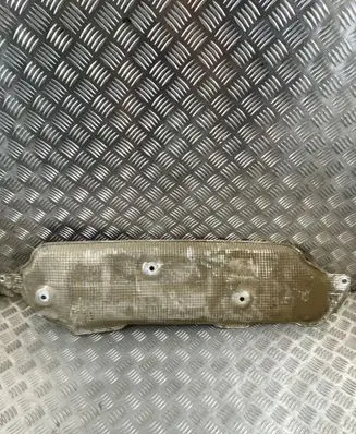 Audi Q7 4M Exhaust heat shield 4M0825711F