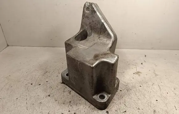 Lancia Thema Engine mounting bracket 04726019AC