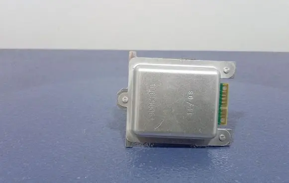 Ford Kuga I Voltage converter/converter module H0937218C
