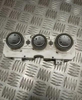 Mazda 6 Climate control unit