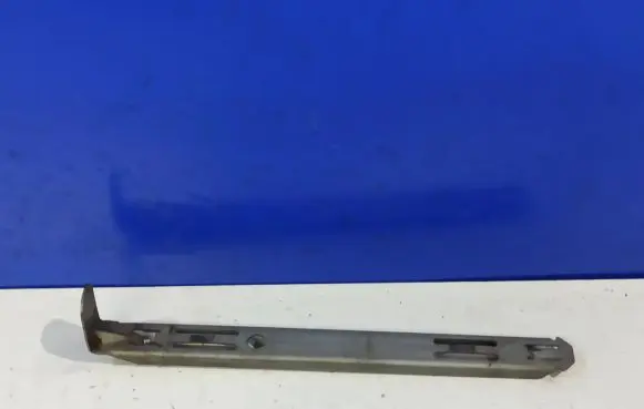 Volvo XC90 Headlight/headlamp mounting bracket 8637182