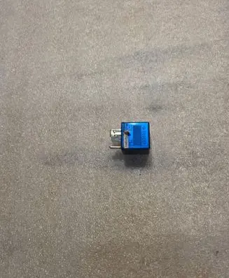 Audi A8 S8 D2 4D Other relay 8A0951253