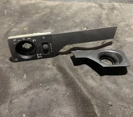 Mercedes-Benz E W124 Panel trim 1246800065