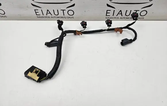 Ford Fusion II Fuel injector wires 334821637 132902