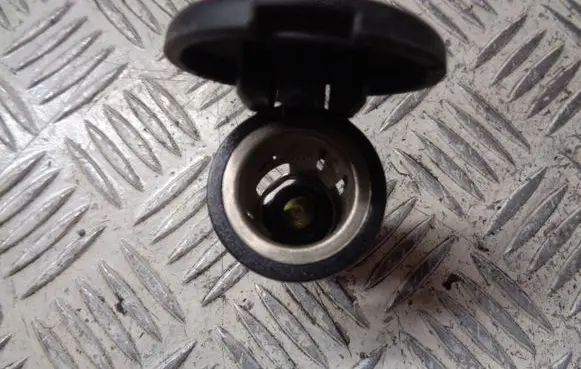 Chevrolet Cruze 12 V Socket (front) 