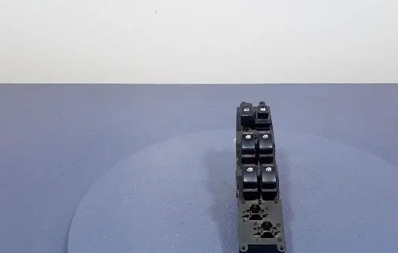KIA Carnival Electric window control switch 93570-4D000