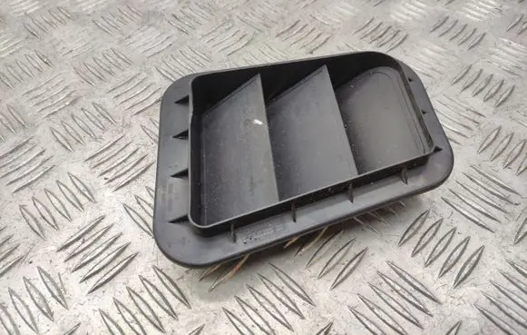 Hyundai i20 (GB IB) Quarter panel pressure vent 9751017000