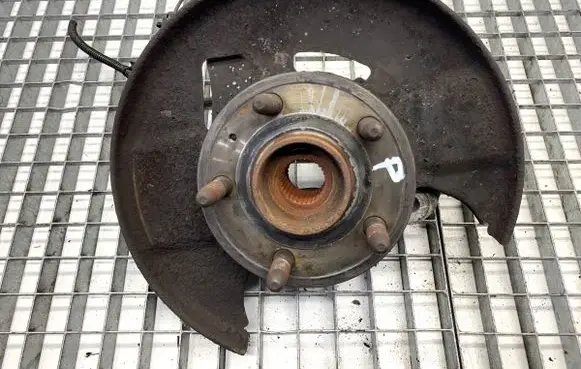 Opel Insignia A Front wheel hub spindle knuckle