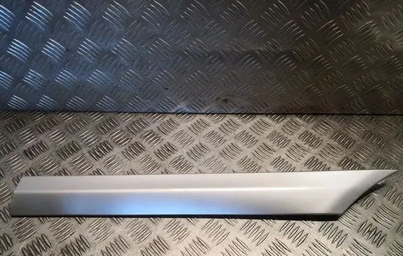 Mercedes-Benz C W203 Rear fender molding trim A2036900762 2036900762
