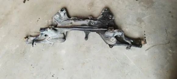 Peugeot 208 Front subframe 715974