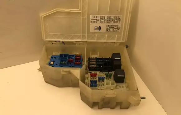 Land Rover Freelander 2 - LR2 Fuse box set 6G9T14C507GG