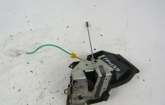 BMW 5 E39 Front door lock 