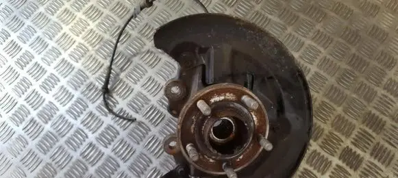 Ford Focus Front wheel hub