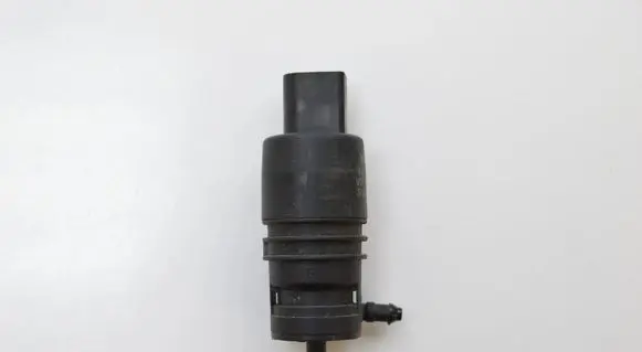 Volkswagen PASSAT B6 Windscreen/windshield washer pump 3122785 1K5955651