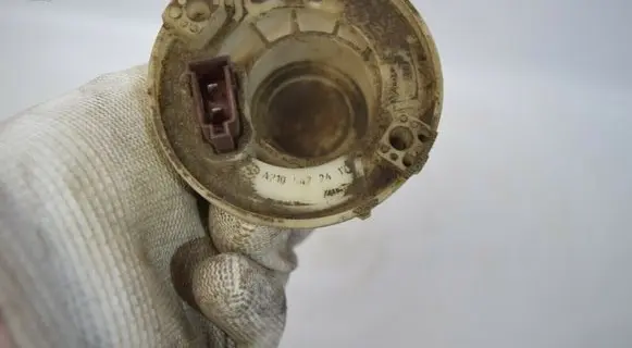 Mercedes-Benz E W210 Fuel level sensor 2105422417