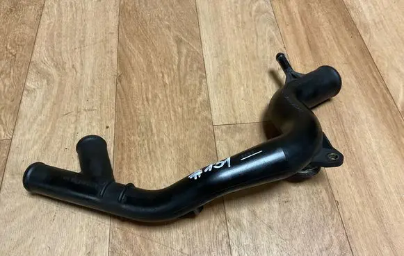 Mercedes-Benz A W168 Engine coolant pipe/hose A6682000152