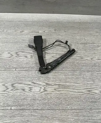 BMW 3 E90 E91 Front seatbelt buckle 7126296 33037877C