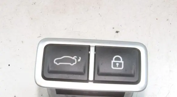Hyundai IONIQ 6 Tailgate/boot open switch button 81207T1000