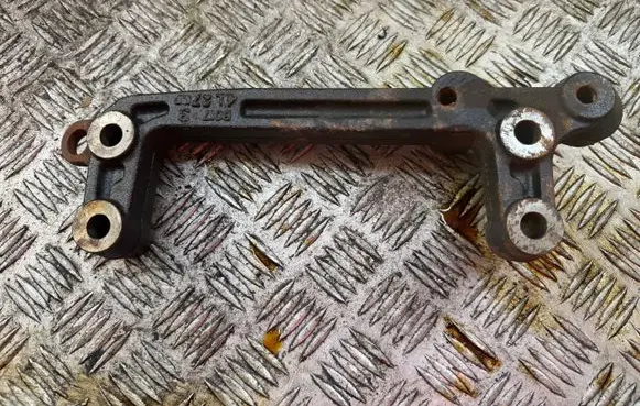 Fiat 500X Engine mounting bracket 51961798