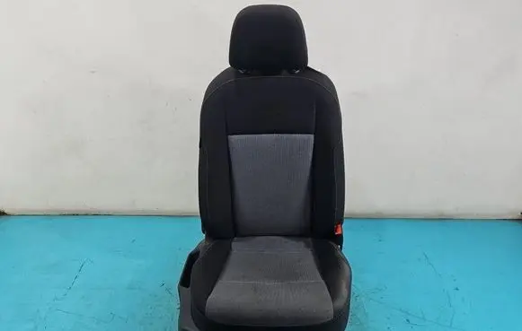 Volkswagen Golf VII Front passenger seat IMPRK1562904