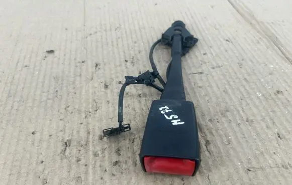 Audi A4 S4 B8 8K Front seatbelt buckle 8K0857755F
