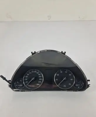 Mercedes-Benz C W203 Speedometer (instrument cluster) A2035404547