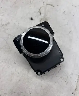 Mercedes-Benz GLC X253 C253 Head unit multimedia control A2059005915 A2059015409 A2059020104