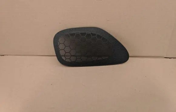 Side speaker trim/cover