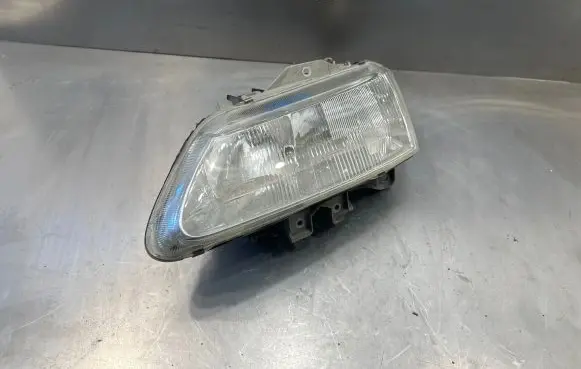 Renault Laguna I Headlight/headlamp
