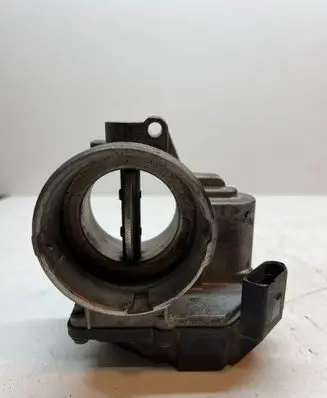 Volkswagen Caddy Throttle valve 03G128063A