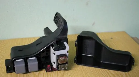 Toyota Avensis T250 Fuse box set