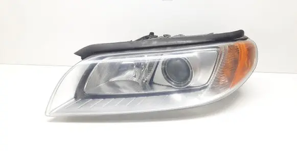 Volvo V70 Headlight/headlamp